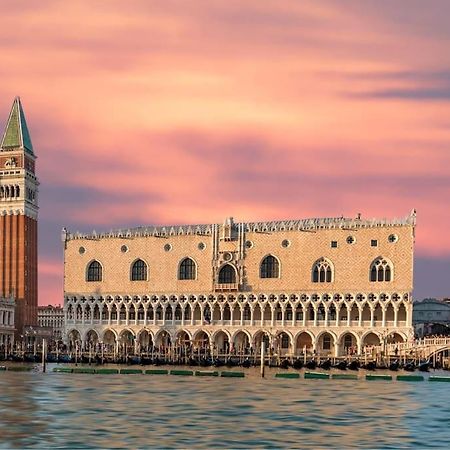 San Marco - Elegante Suite Venezia Eksteriør bilde